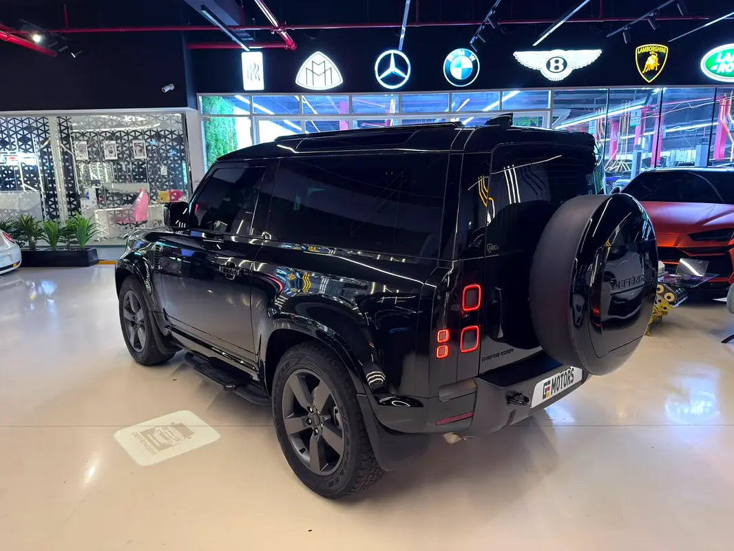 Land Rover Defender, 2026 — фото 9 из 10