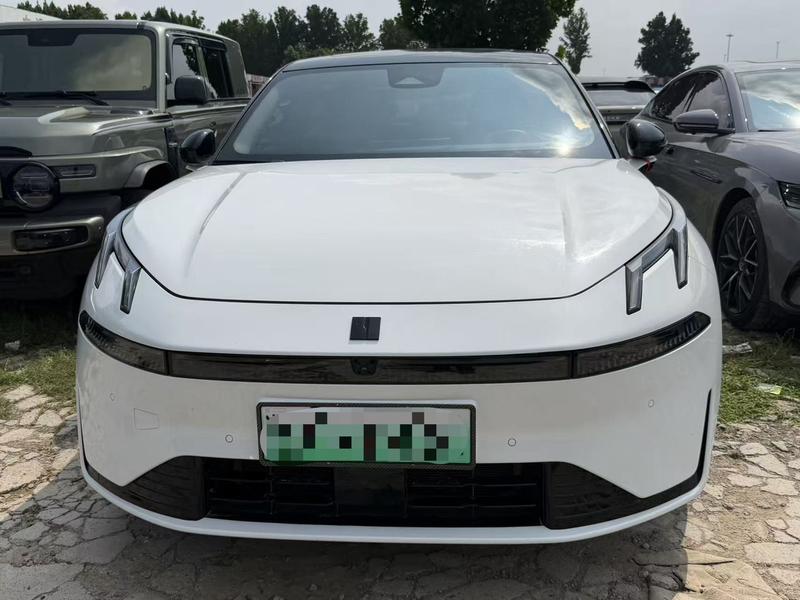 Lynk & Co 07 EM-P Hybrid, 2024 — фото 2 из 10