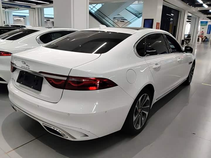 Jaguar XF L, 2022 — фото 7 из 9