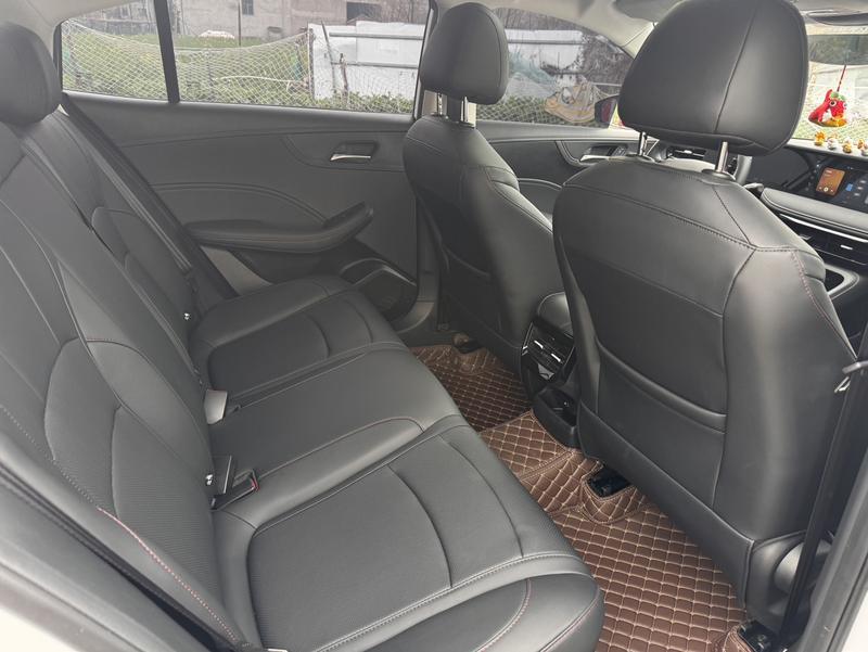 Roewe i5, 2025 — фото 11 из 12