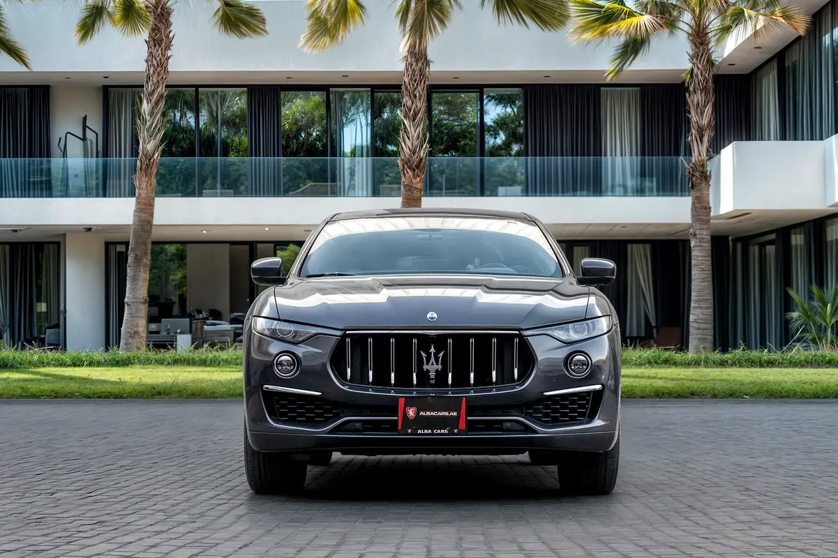 Maserati Levante, 2022 — фото 4 из 10