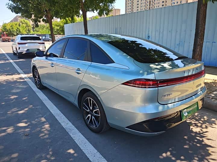 Roewe D6, 2025 — фото 5 из 9