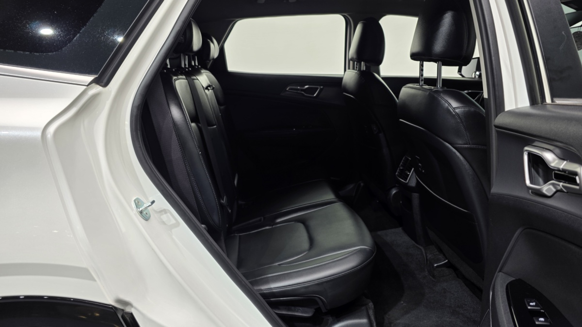 Kia Sportage, 2023 — фото 12 из 12
