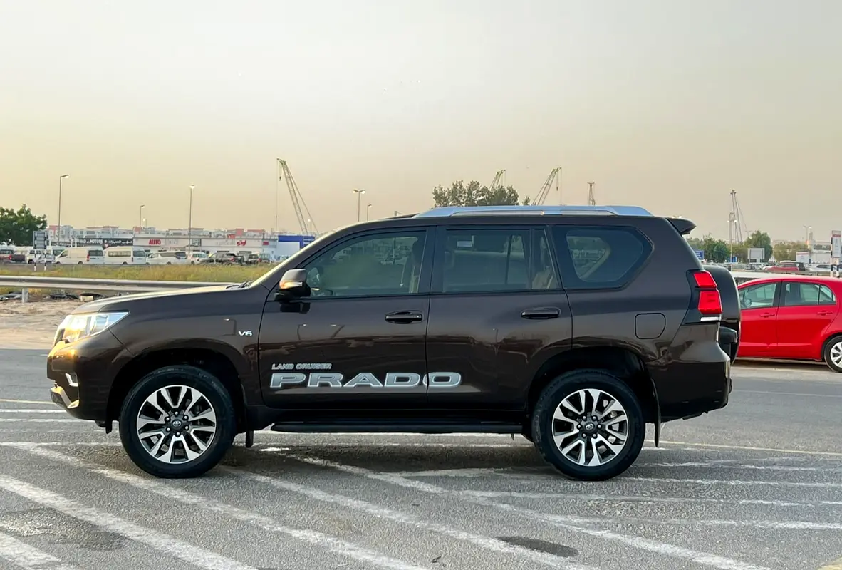 Toyota Prado, 2022 — фото 5 из 10
