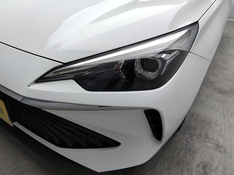 Roewe i5, 2024 — фото 9 из 12