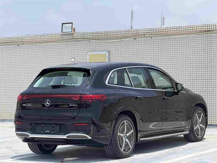 Mercedes-Benz EQS SUV, 2026 — фото 4 из 9