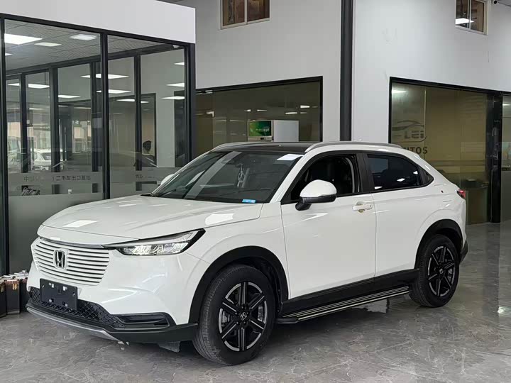 Honda Vezel, 2023 — купить в Смоленске под ключ