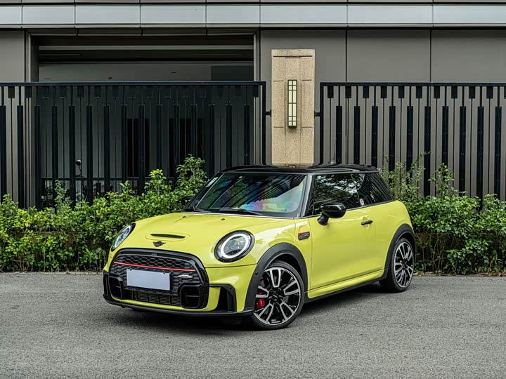 Mini Mini JCW, 2022 — купить в Чебоксарах под ключ
