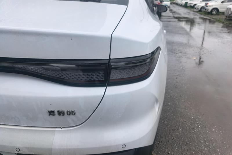 BYD Seal 05 DM-i Hybrid, 2025 — фото 3 из 12
