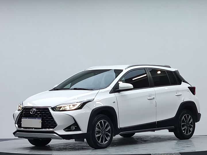 Toyota Yaris L Hatchback, 2022 — купить в Белгороде под ключ