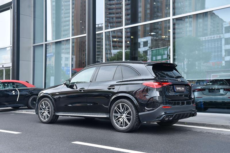 Mercedes-Benz GLC-Class AMG, 2025 — фото 4 из 12