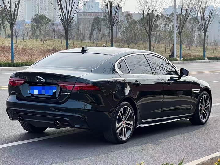 Jaguar XE L, 2023 — фото 5 из 9