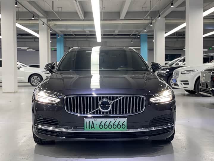 Volvo S90 Hybrid, 2021 — фото 2 из 9