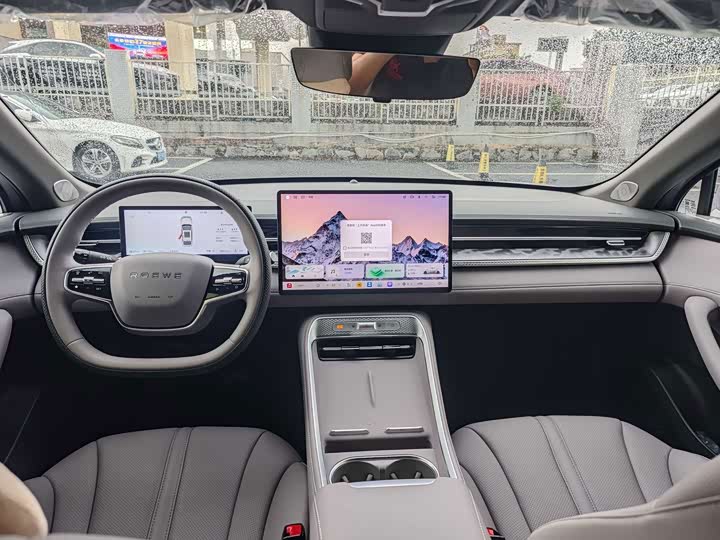 Roewe M7 DMH, 2025 — фото 8 из 9