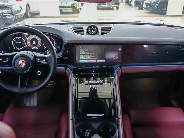 Porsche Panamera, 2024 — фото 7 из 9