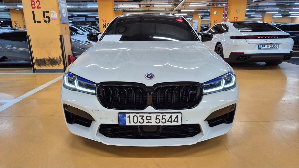 BMW M5, 2023 — фото 2 из 12