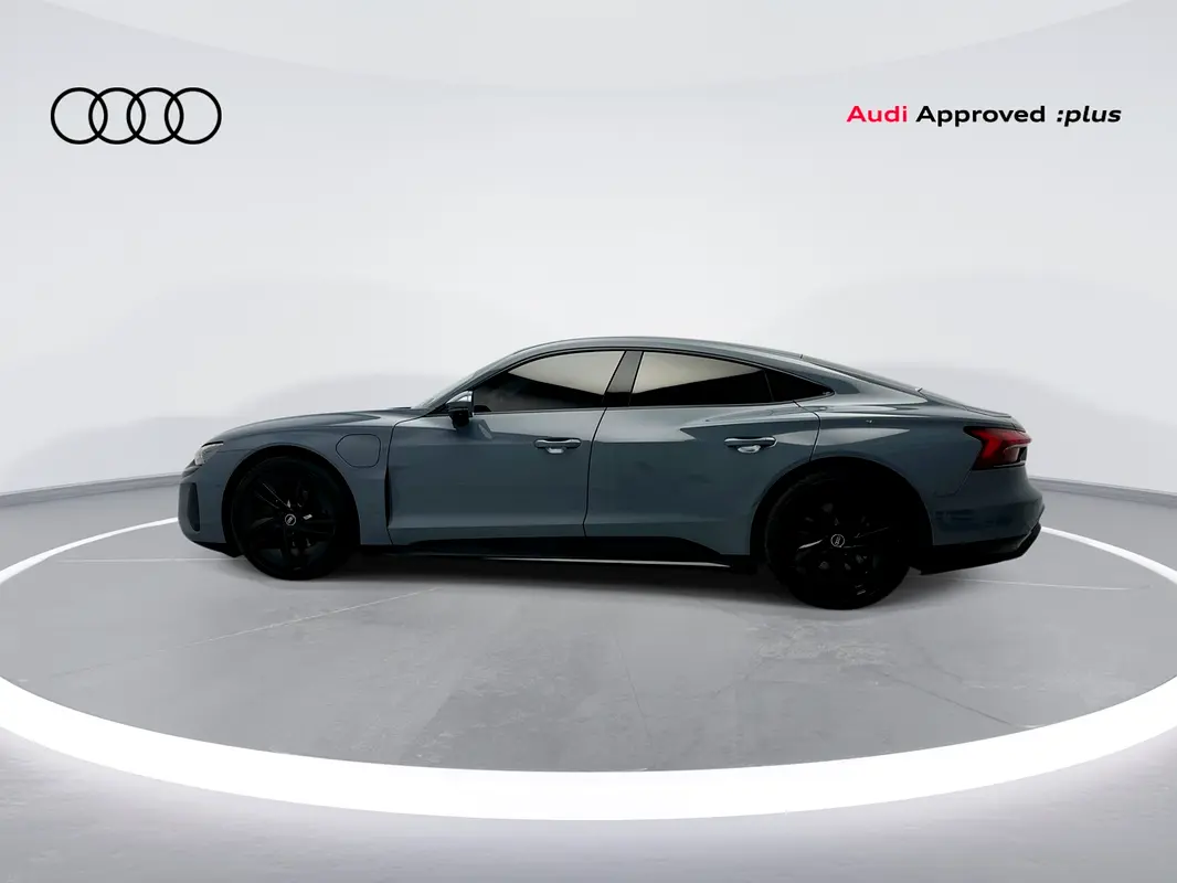Audi e-tron GT, 2023 — фото 3 из 10