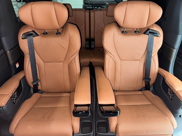 Toyota Vellfire, 2024 — фото 8 из 9
