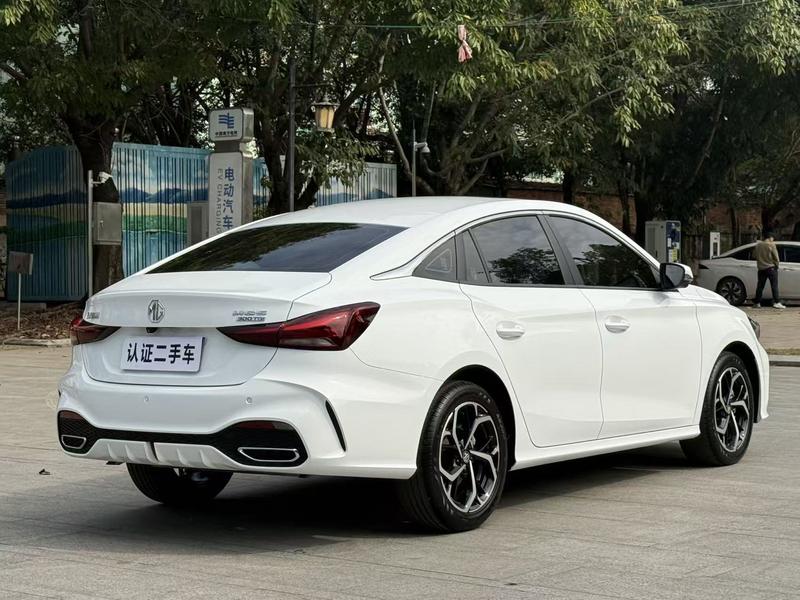 MG Motor 5, 2025 — фото 7 из 12