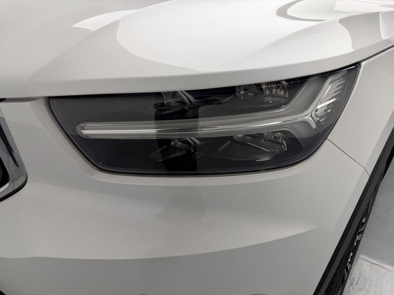 Volvo XC40, 2022 — фото 9 из 12