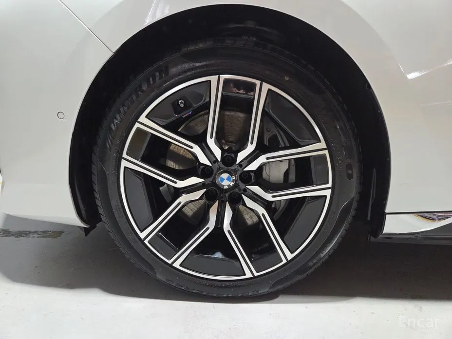 BMW i7, 2023 — фото 5 из 12