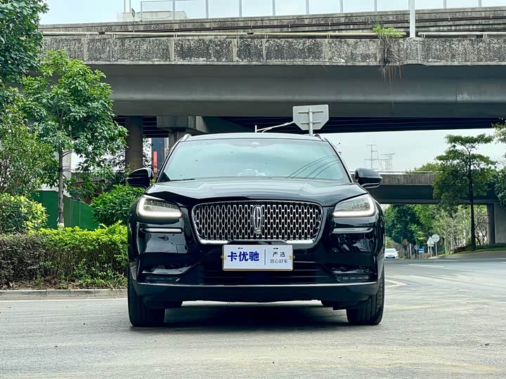 Lincoln Corsair, 2021 — фото 2 из 9