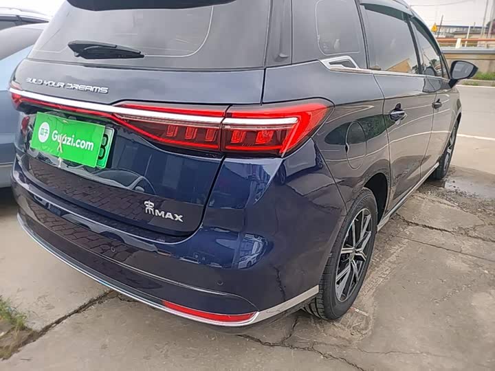 BYD Song Max Hybrid, 2022 — фото 8 из 9