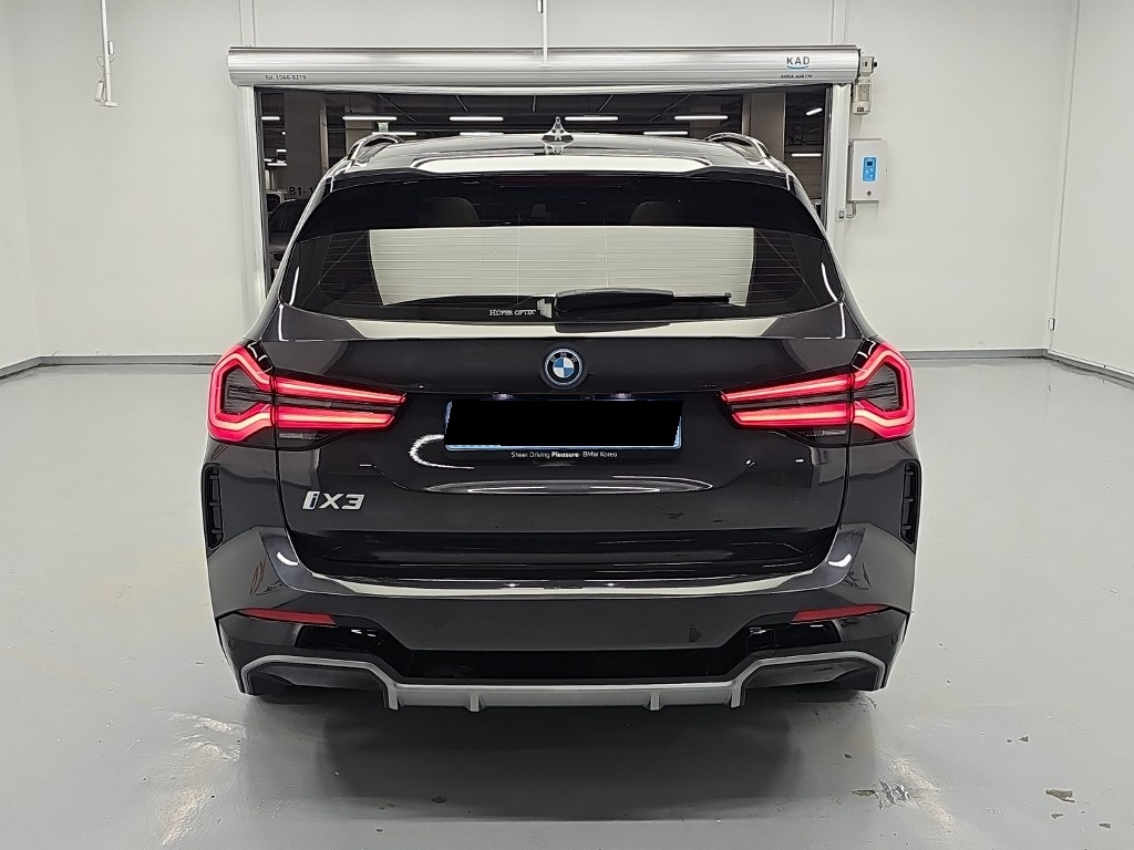 BMW iX3, 2025 — фото 3 из 12