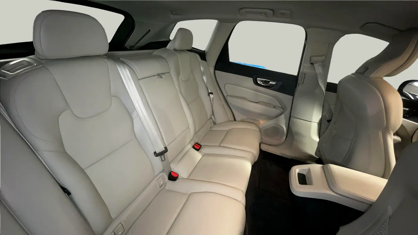 Volvo XC60, 2023 — фото 10 из 10