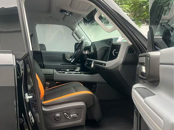 BAIC Beijing BJ40 Hybrid, 2026 — фото 4 из 9