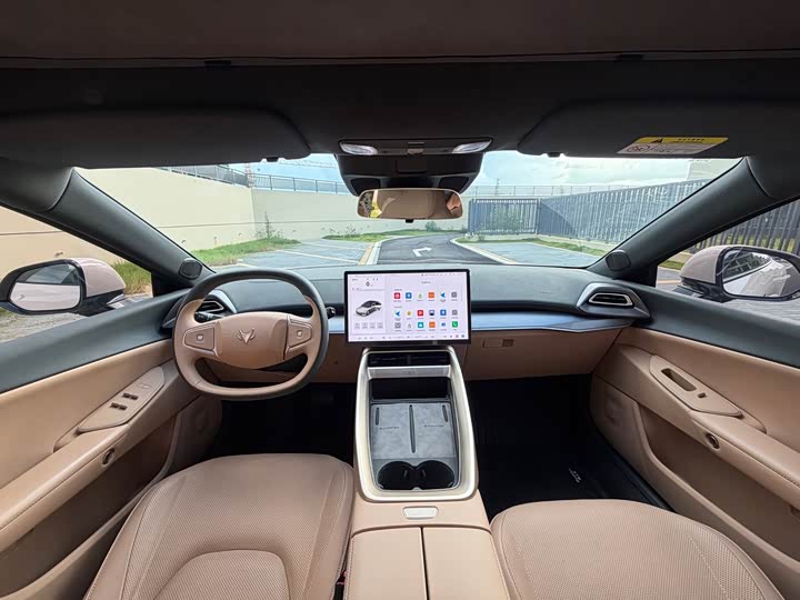 BAIC Arcfox Alpha S5, 2025 — фото 6 из 9