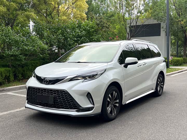 Toyota Granvia, 2025 — купить в Орле под ключ