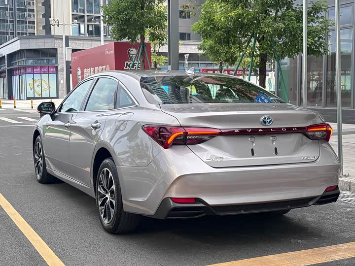 Toyota Avalon, 2023 — фото 6 из 9
