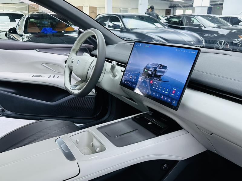 Changan Deepal L07, 2025 — фото 8 из 12