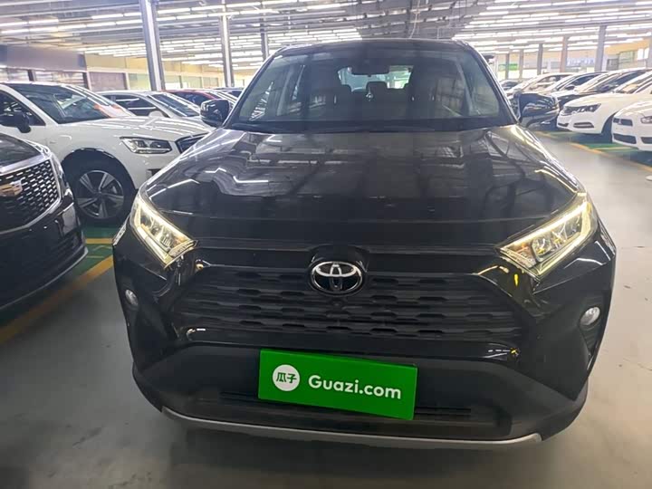 Toyota RAV4, 2023 — фото 3 из 9