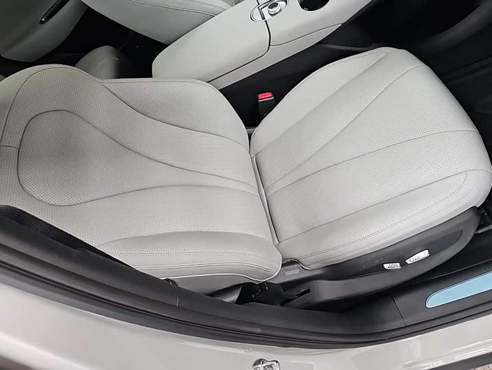 BYD Sea Lion 06 Hybrid/EV, 2025 — фото 8 из 9