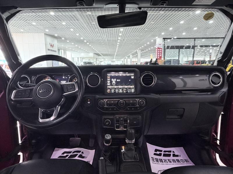 Jeep Wrangler, 2023 — фото 7 из 10