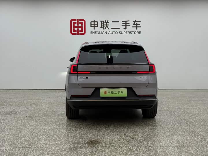Volvo XC70 Hybrid, 2025 — фото 2 из 9