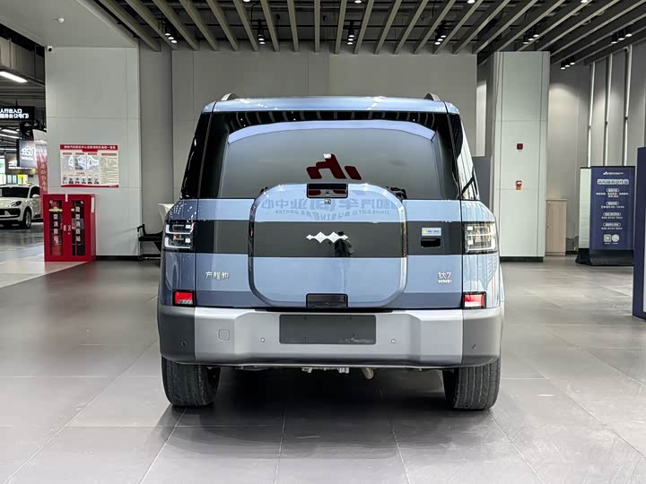 BYD FangChengBao Titanium 7 (Tai 7), 2025 — фото 6 из 9