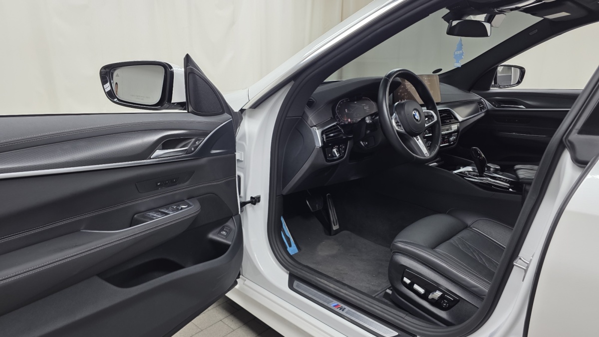 BMW Gran Turismo, 2022 — фото 9 из 12