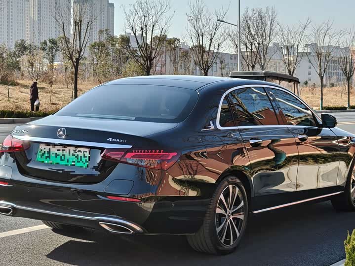 Mercedes-Benz E-Class Hybrid, 2022 — фото 6 из 7