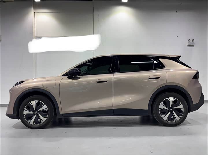Changan Qiyuan (Nevo) Q05, 2025 — фото 5 из 9