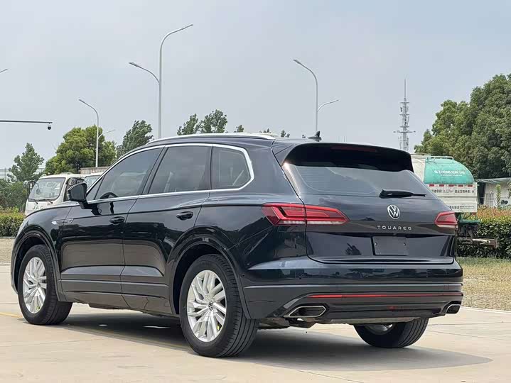 Volkswagen Touareg, 2022 — фото 8 из 9