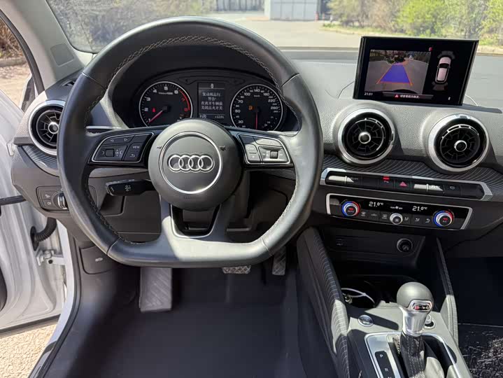 Audi Q2L, 2022 — фото 8 из 9