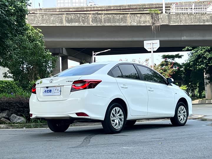 Toyota Vios, 2022 — фото 4 из 9