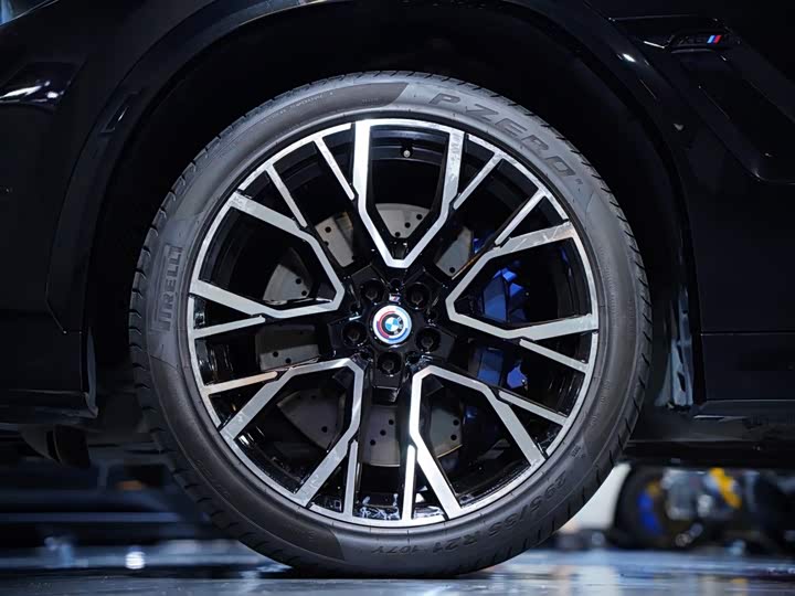 BMW X6 M, 2023 — фото 2 из 9