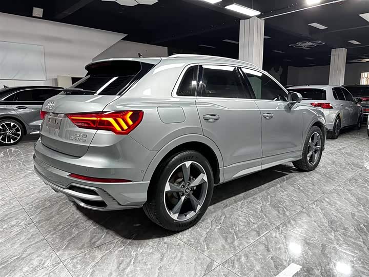 Audi Q3, 2022 — фото 9 из 9