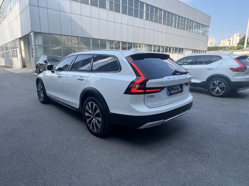 Volvo V90, 2024 — фото 5 из 12