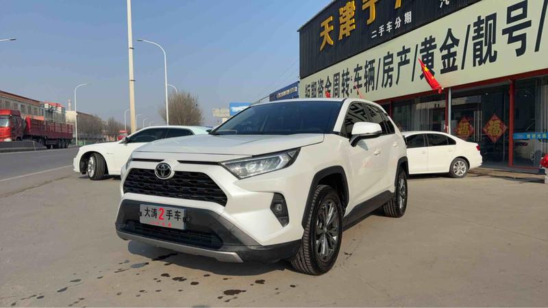 Toyota RAV4, 2024 — купить в Казани под ключ