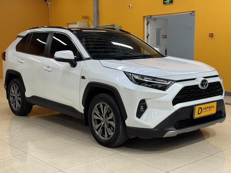 Toyota RAV4, 2023 — фото 3 из 12